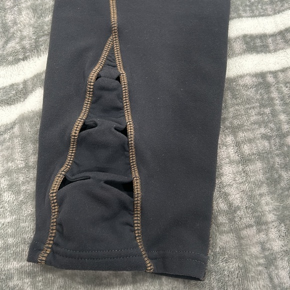 Athleta Gray Leggings with Wide Waistband and Snug Fit - Picture 6 of 12
